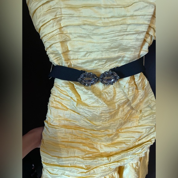 BCBG Strapless Cocktail Party Dress, size 6, yellow - Picture 3 of 6